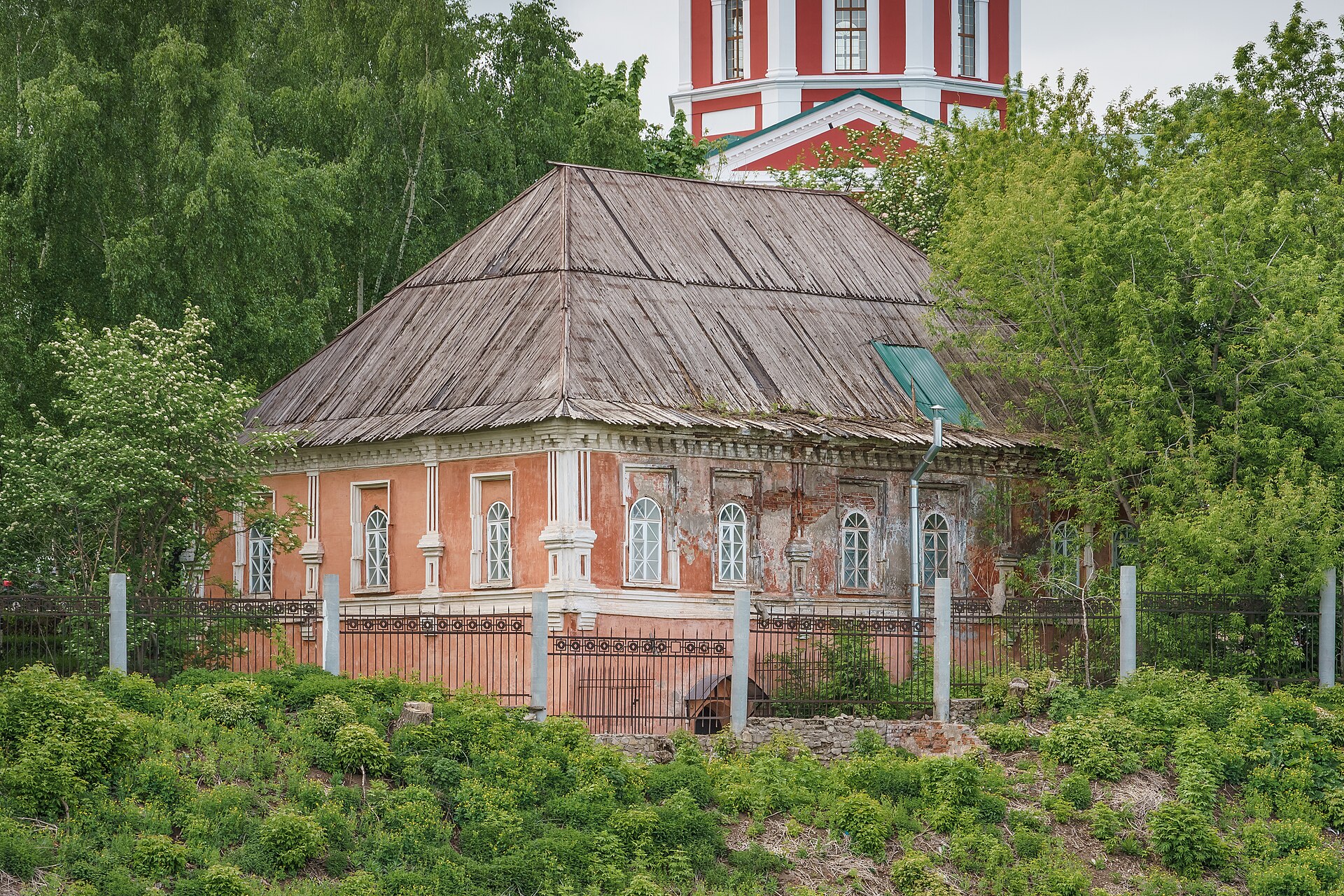 Приказная изба — площадка краеведческого музея. Фото: A.Savin, FAL. — Кировский областной краеведческий музей