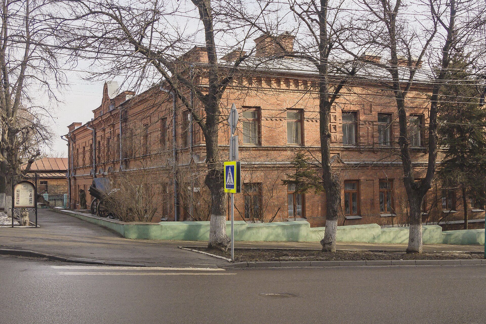 Здание музея на Красной, 73. Фото: Novingalina, CC BY-SA 4.0. — Пензенский краеведческий музей на Красной улице