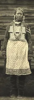 Традиционный чувашский костюм с вышивкой. Фото: Zelenov Ivan, Public domain.