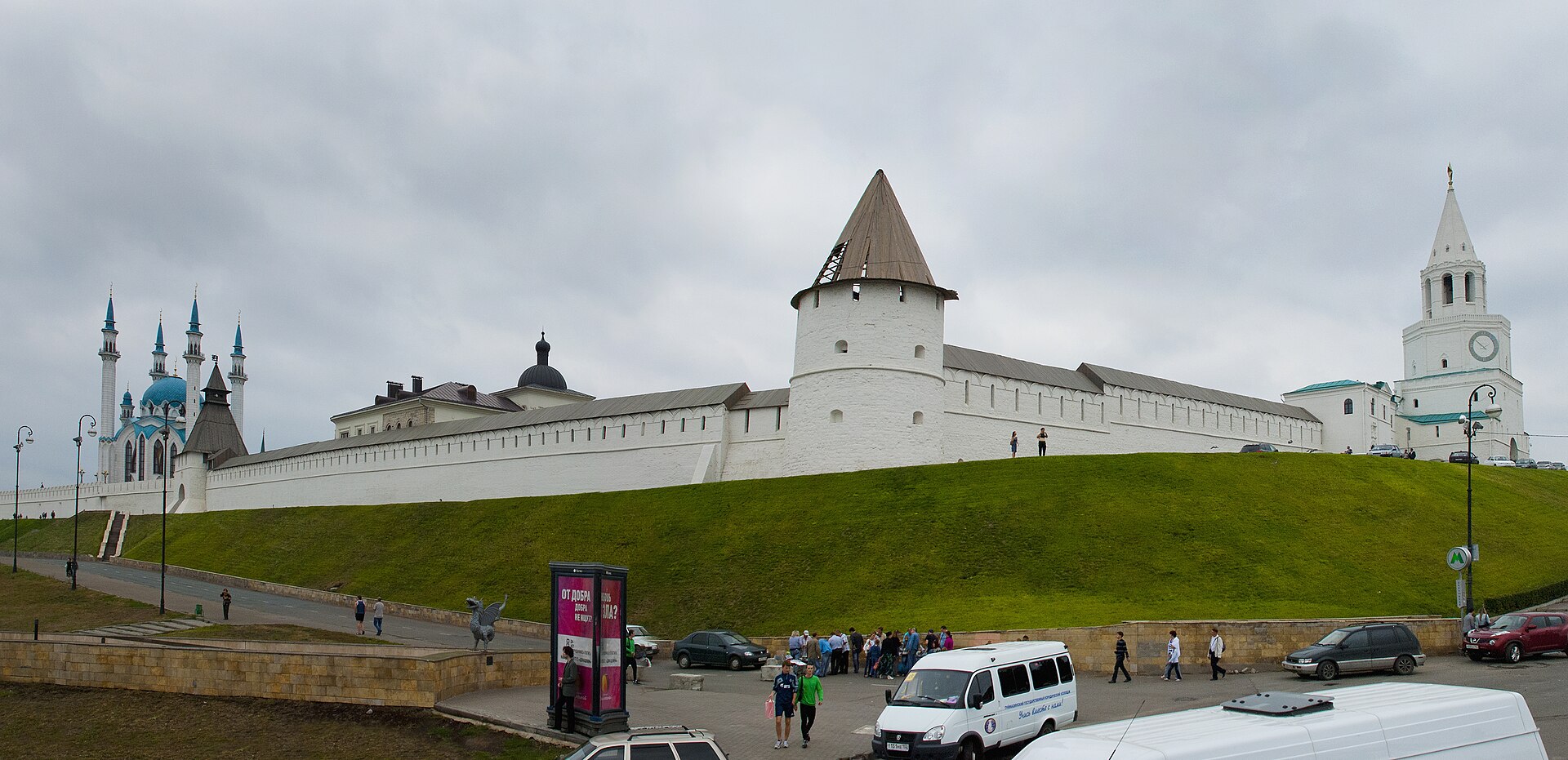 Казанский кремль — территория музея-заповедника. Фото: Кривошеина Мария, CC BY-SA 3.0. — Музей-заповедник «Казанский кремль»